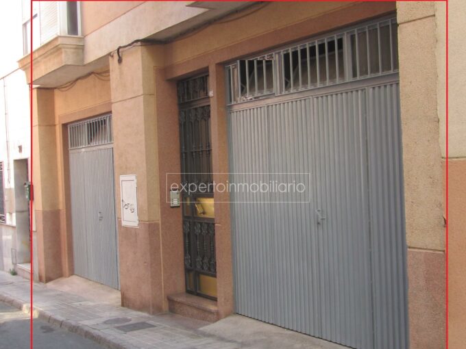 Local comercial en Almería (Almería)