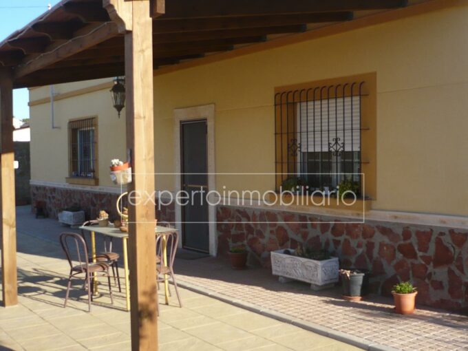 CASA EN VENTA (LA CAÑADA DE SAN URBANO)