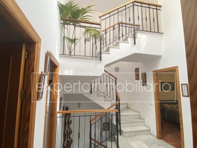 CASA EN VENTA (C CADIZ)