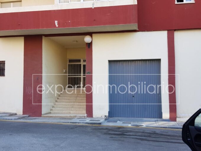 LOCAL COMERCIAL EN VENTA (C CHERCOS)