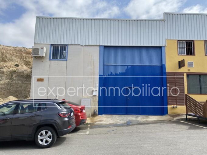 NAVE INDUSTRIAL EN VENTA (C ASTURIAS)