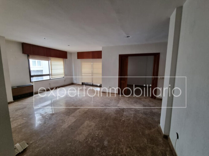 PISO EN VENTA (C GENERAL TAMAYO)